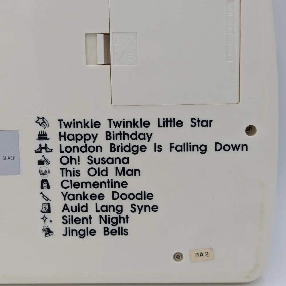 Vintage Radio Shack Kids Musical Keyboard Toy Elephant Battery Operated Works